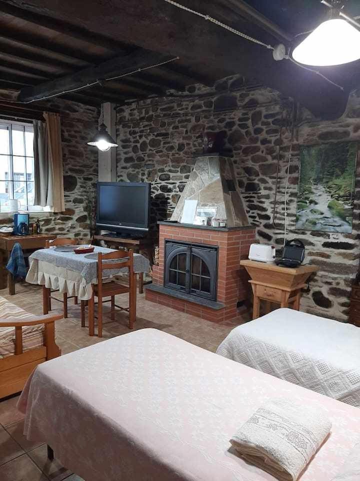 Casa Do Hiebra Alojamiento Rural Ribeira Sacra Castroncelos ภายนอก รูปภาพ